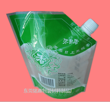 吸嘴自立袋，東莞吸嘴自立袋，東莞銘鑫包裝材料制品廠