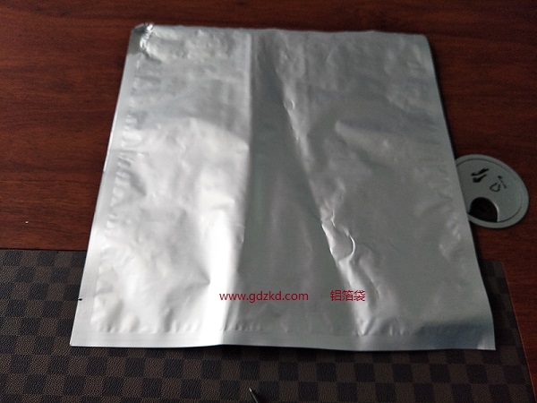 鋁箔袋，鋁箔袋廠家，防靜電鋁箔袋，東莞銘鑫包裝材料制品廠